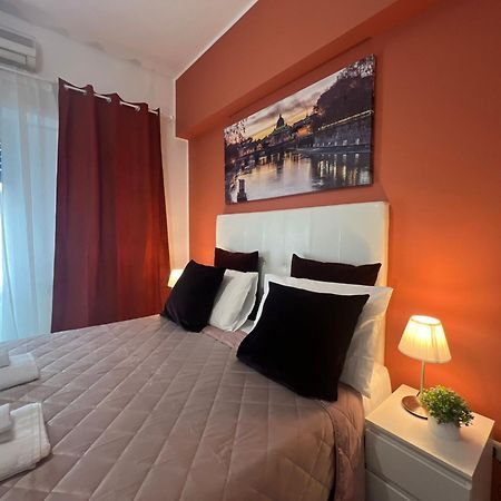 Appia Avenue 639 Hotel Рим Екстериор снимка