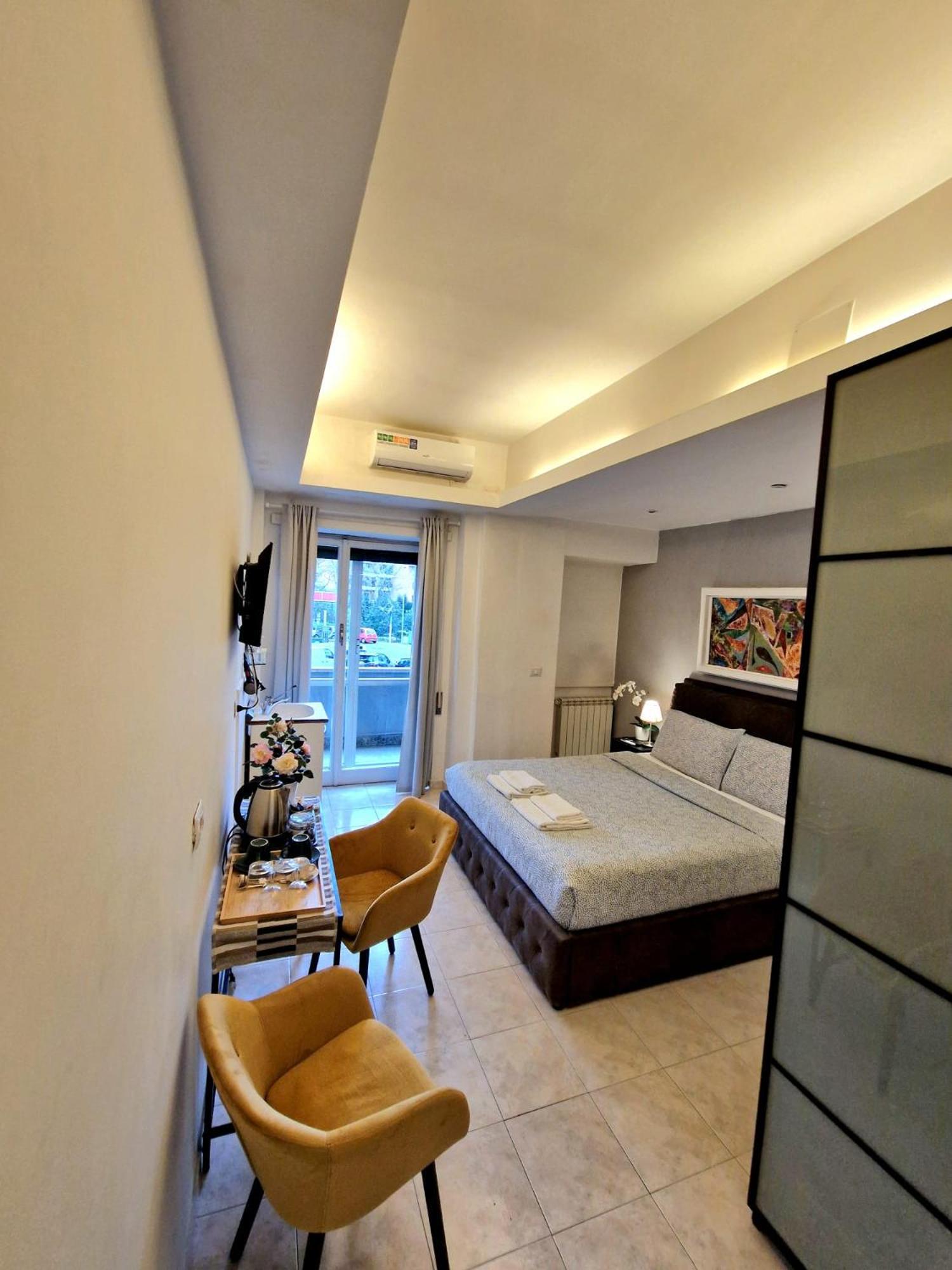 Appia Avenue 639 Hotel Рим Екстериор снимка