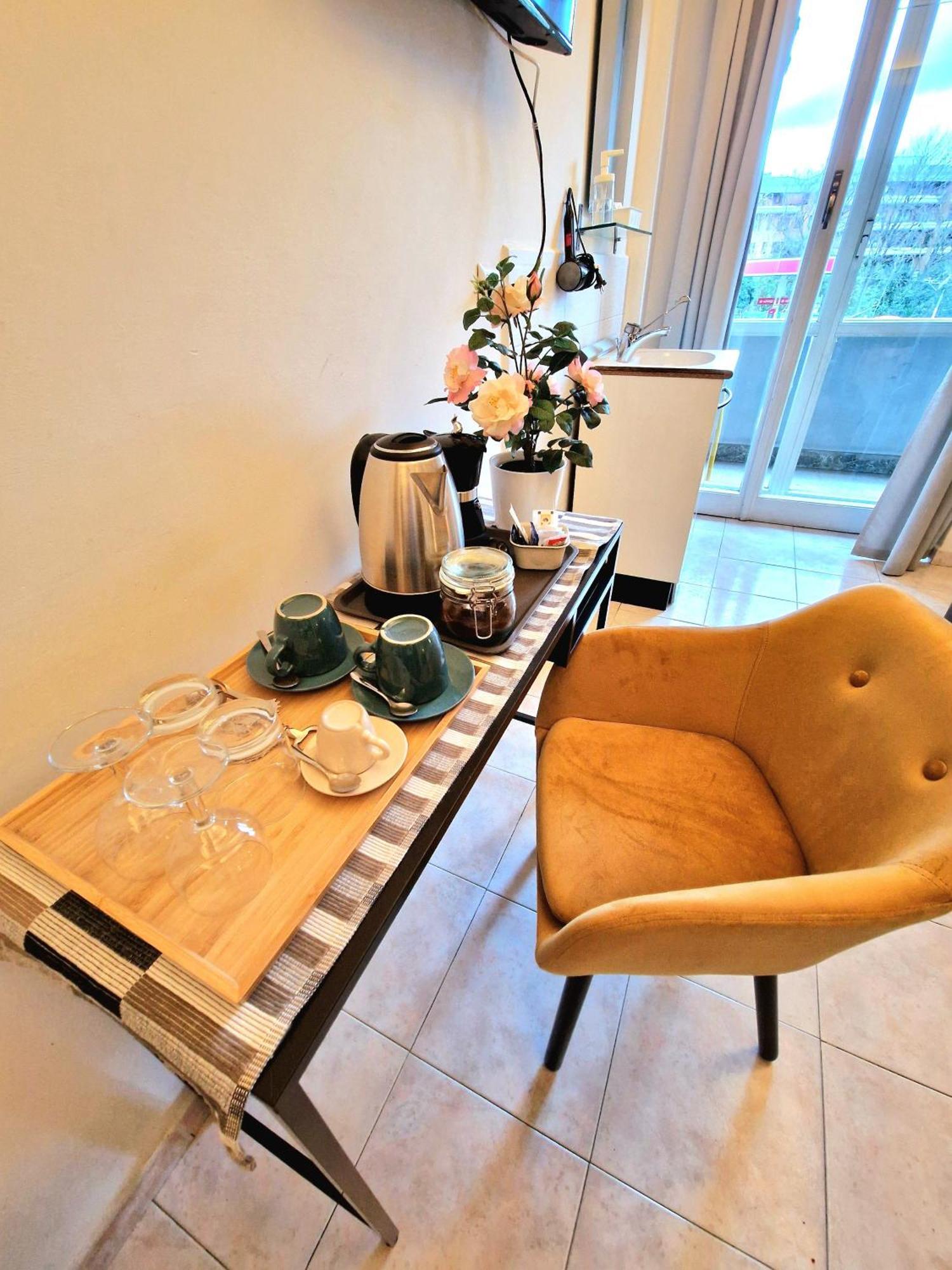 Appia Avenue 639 Hotel Рим Екстериор снимка