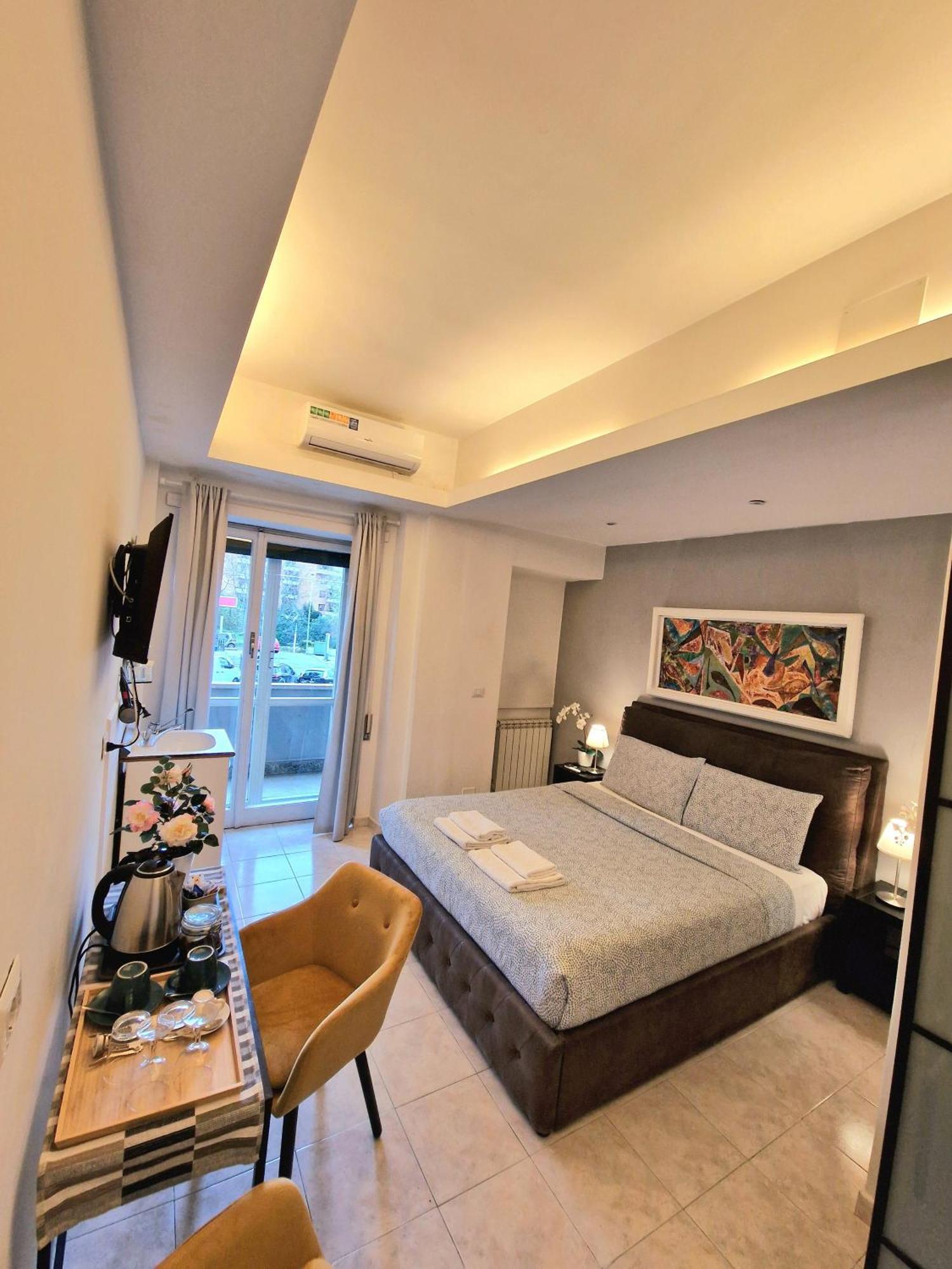 Appia Avenue 639 Hotel Рим Екстериор снимка