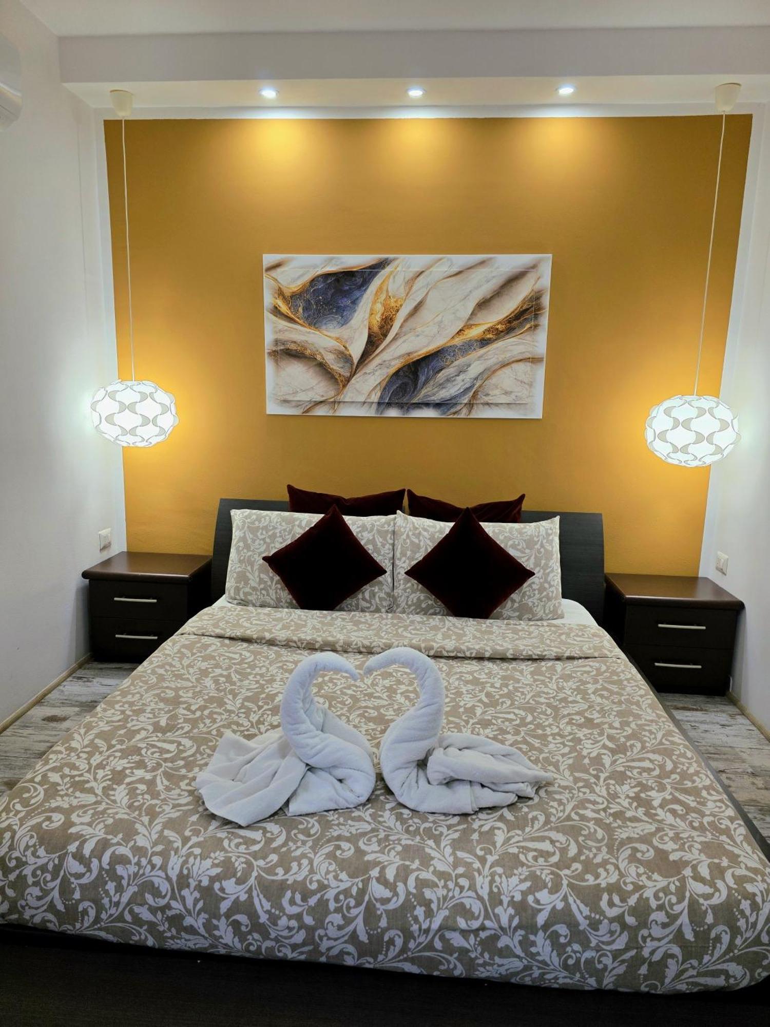 Appia Avenue 639 Hotel Рим Екстериор снимка