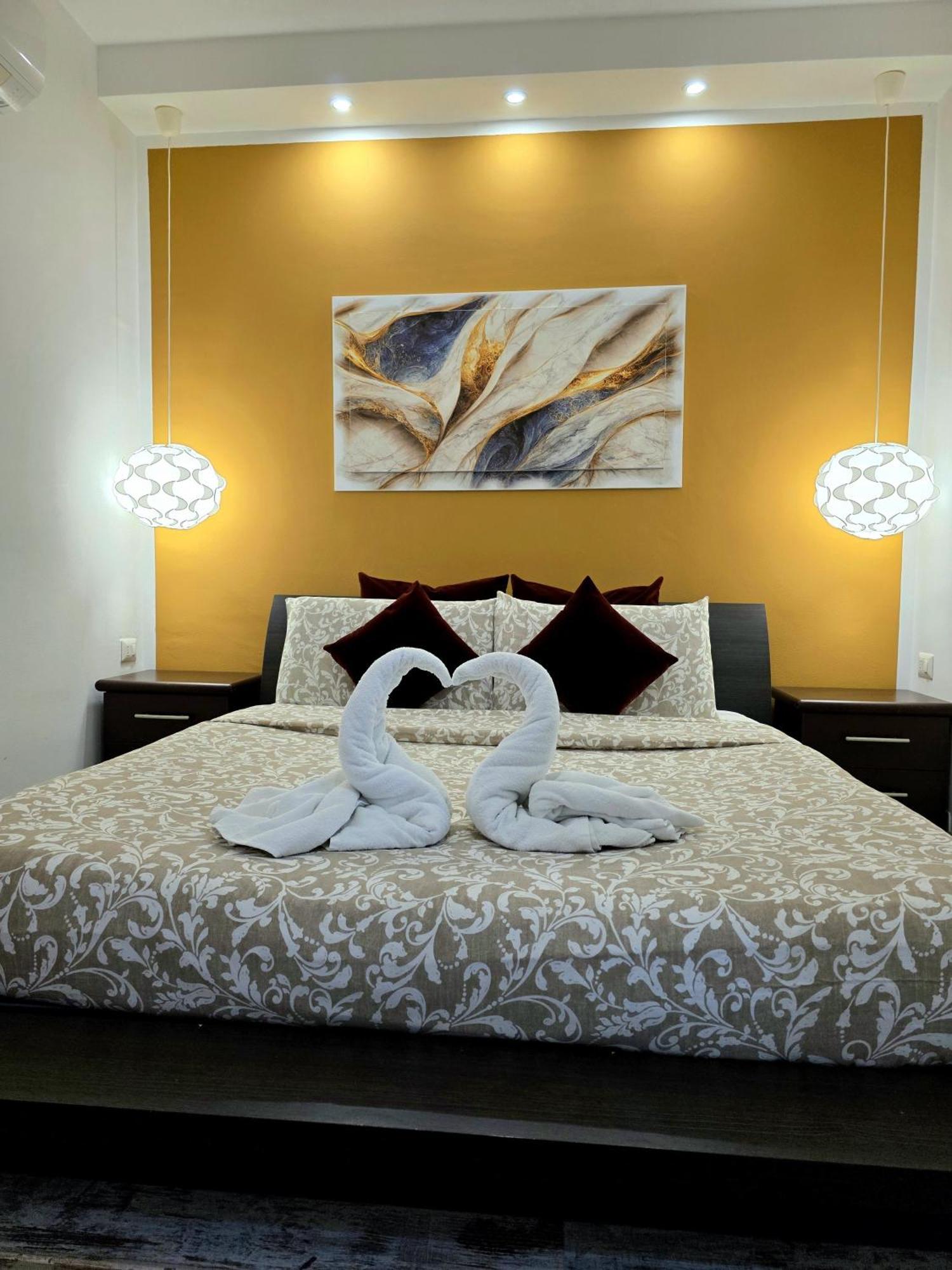 Appia Avenue 639 Hotel Рим Екстериор снимка