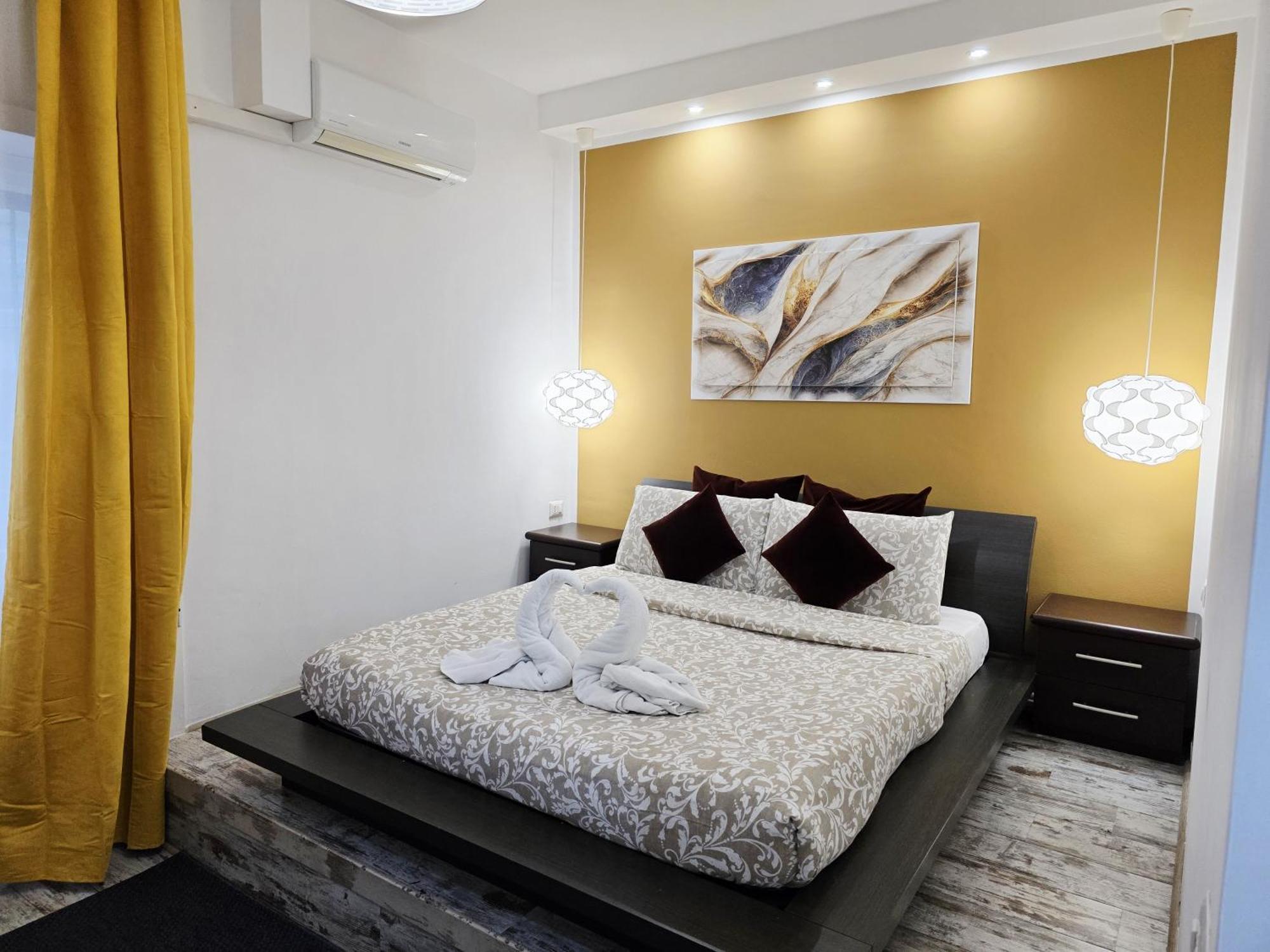 Appia Avenue 639 Hotel Рим Екстериор снимка